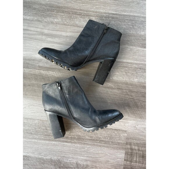 Steve Madden Norris Lugged Sole Heeled Leather Ankle Boot Black Size 8.5 Zip - Picture 1 of 8